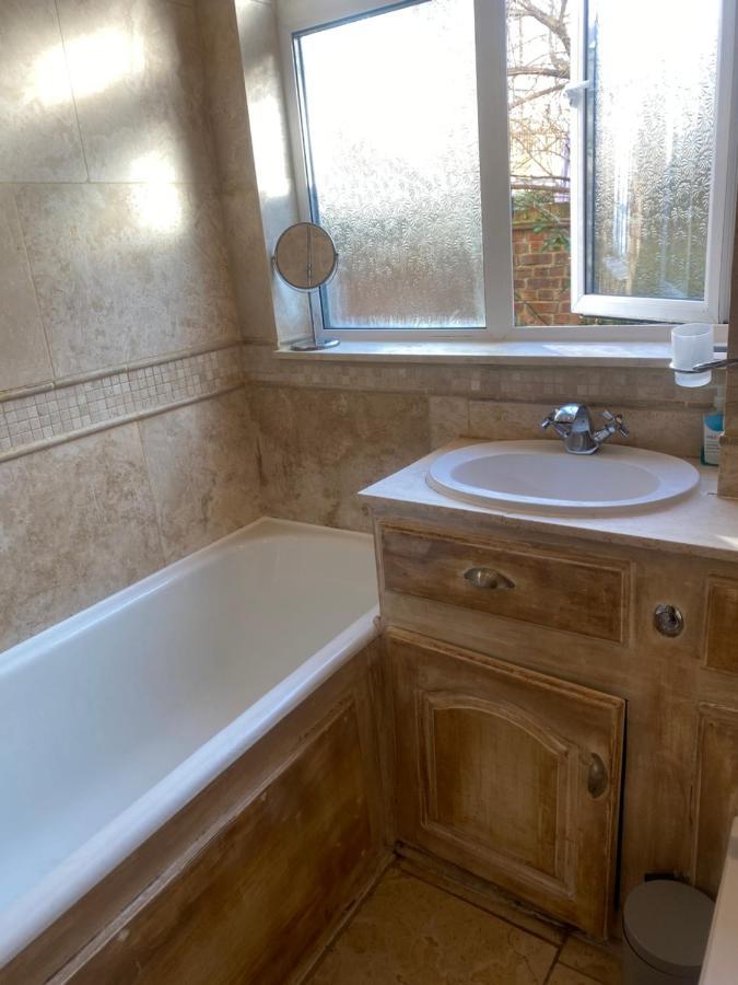 Luxury Apartment Camden Town 런던 외부 사진